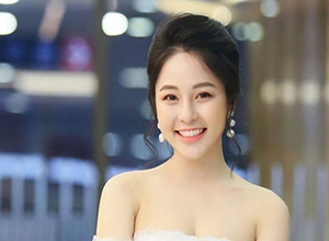 Trâm Anh khoe vũ đạo nóng bỏng khiến fan "dậy sóng"